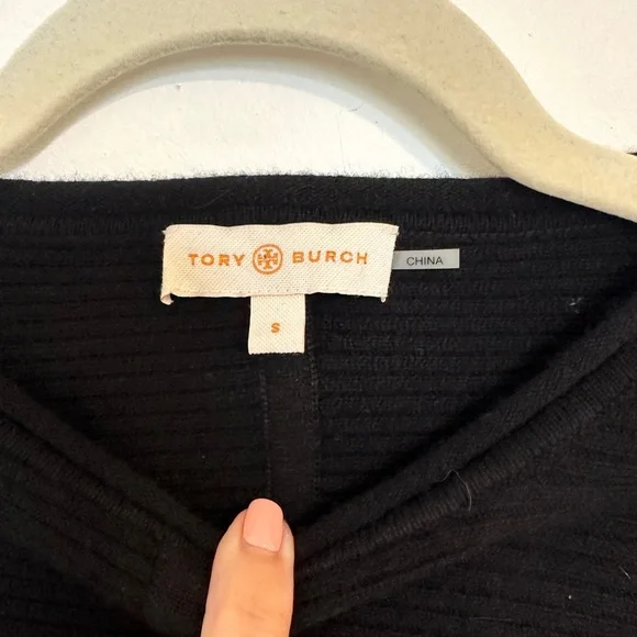 Tory Burch Black Ribbed Cashmere Pullover Sweater Size Small - Picture 3 of 4